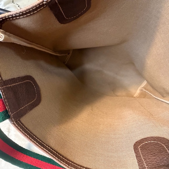 Gucci Beige and Brown Signature Tote - Picture 12 of 16